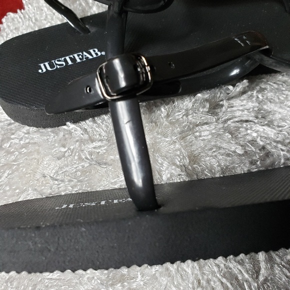 SALE!! JUSTFAB  STRAP SANDALS - Picture 4 of 5